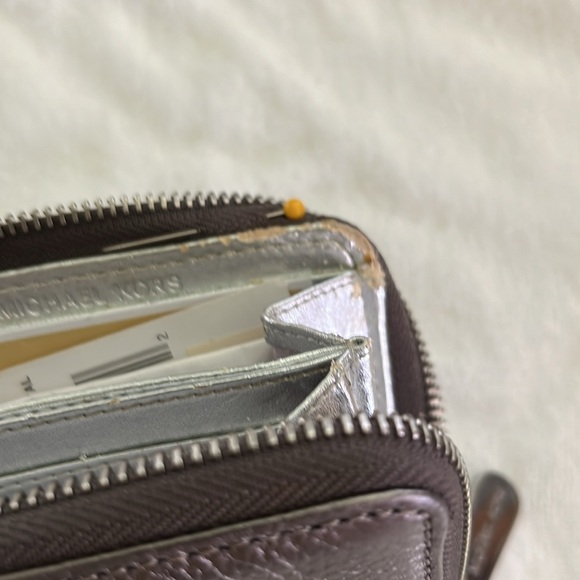 MK Sm zip around 10 slots Gunmetal in color - Picture 4 of 4